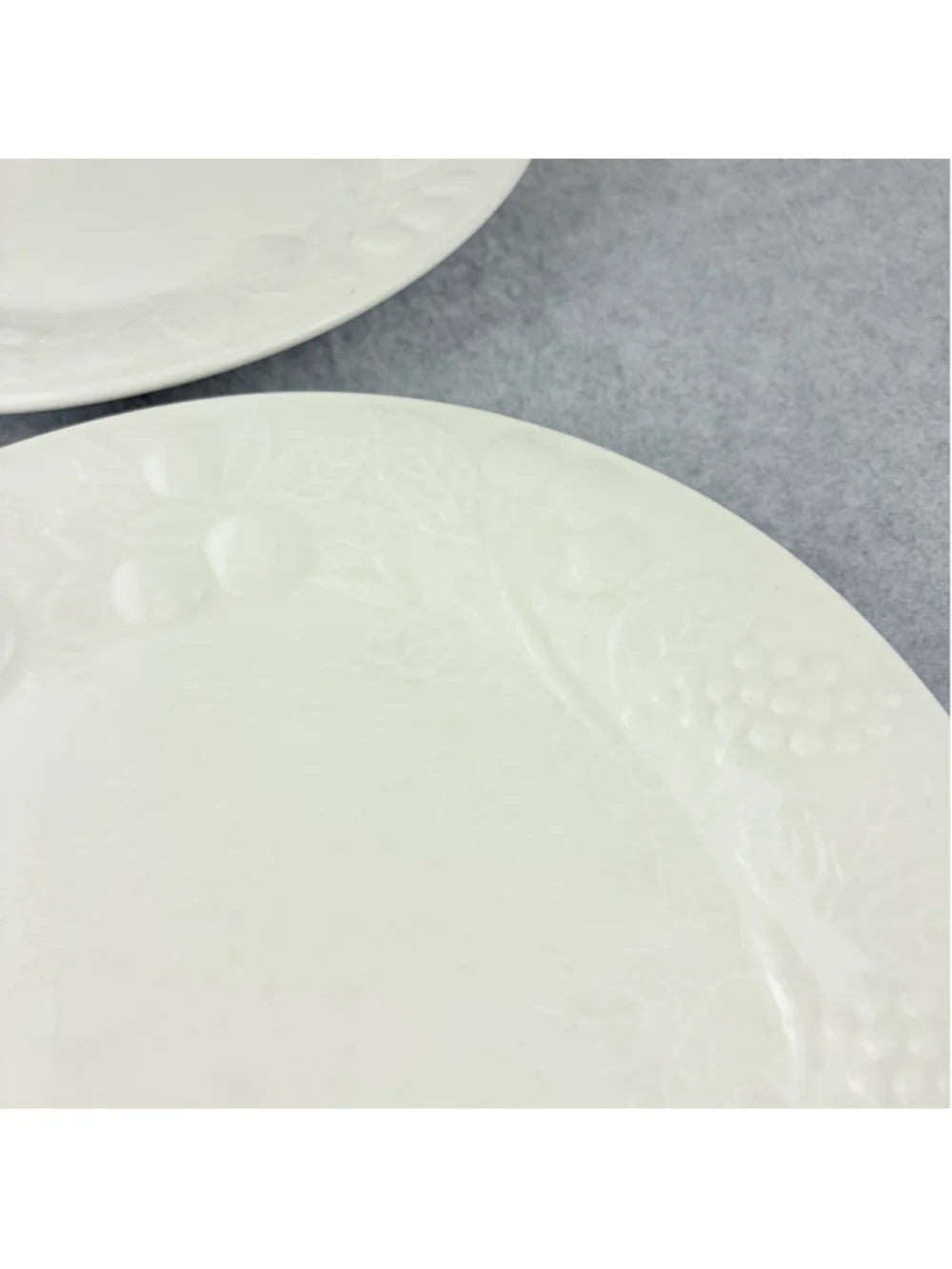 GIBSON Embossed FRUIT Dinner Plates Set of 2 White 10.5” Dishwasher Safe